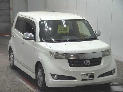 TOYOTA BB