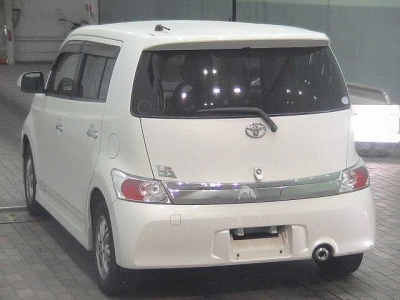 TOYOTA BB