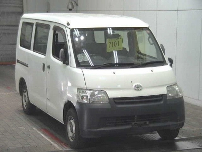 TOYOTA LITE ACE VAN