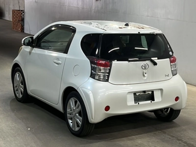 TOYOTA IQ