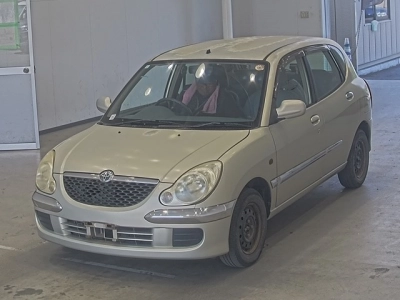 TOYOTA DUET