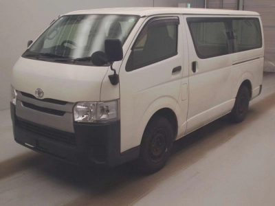 TOYOTA REGIUS VAN