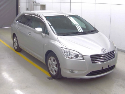 TOYOTA MARK X ZIO