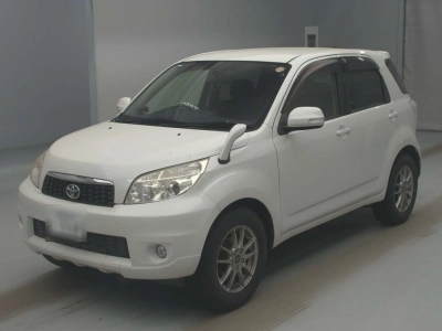 TOYOTA RUSH