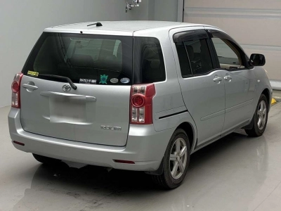 TOYOTA RAUM