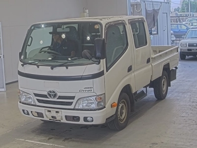 TOYOTA DYNA