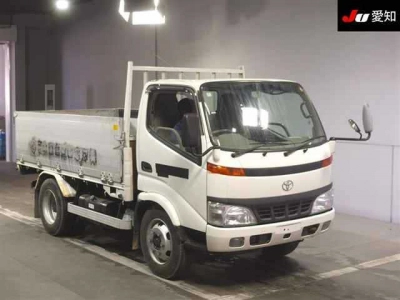 TOYOTA DYNA TRUCK
