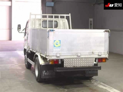TOYOTA DYNA TRUCK