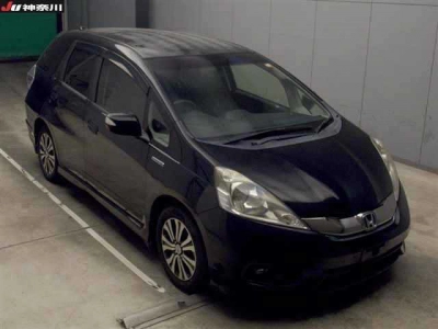 HONDA FIT SHUTTLE