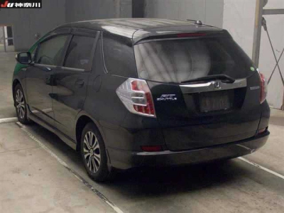 HONDA FIT SHUTTLE