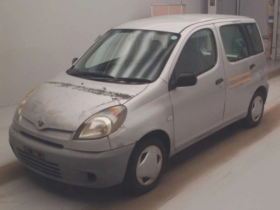 TOYOTA FUN CARGO