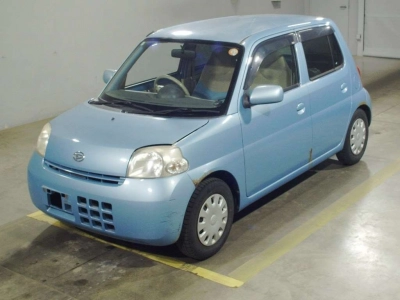DAIHATSU ESSE
