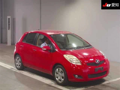 TOYOTA VITZ