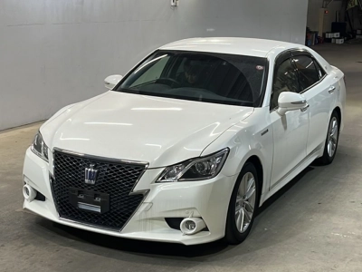 TOYOTA CROWN HYBRID