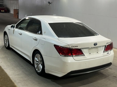 TOYOTA CROWN HYBRID