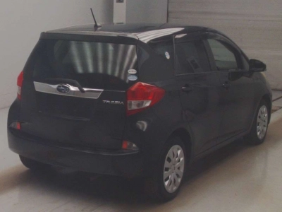 SUBARU TREZIA