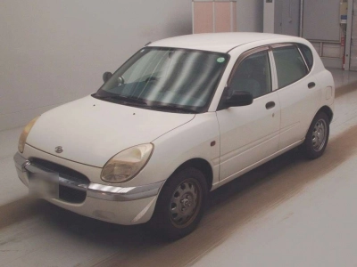 DAIHATSU STORIA