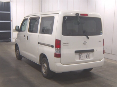 TOYOTA TOWN ACE VAN
