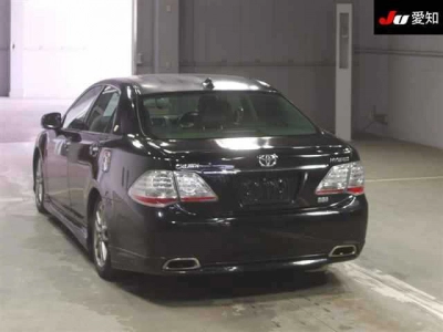 TOYOTA CROWN HYBRID