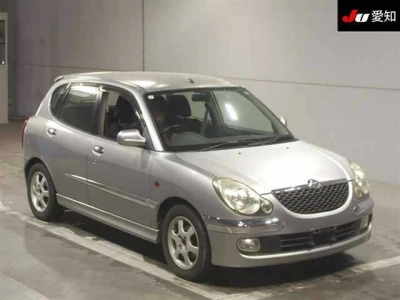 TOYOTA DUET