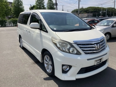 TOYOTA ALPHARD