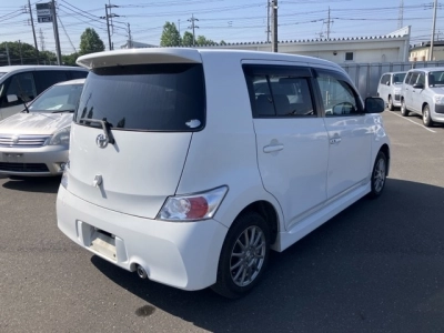 TOYOTA BB