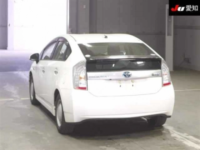 TOYOTA PRIUS PHV