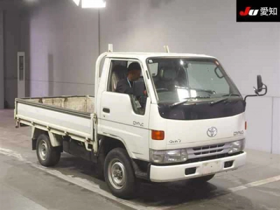 TOYOTA DYNA TRUCK
