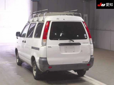 TOYOTA TOWN ACE VAN