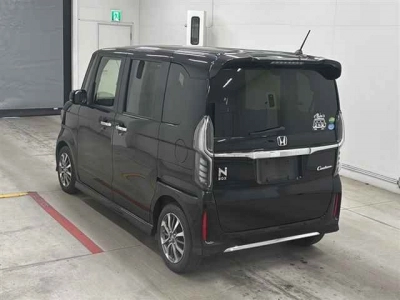 HONDA N BOX CUSTOM