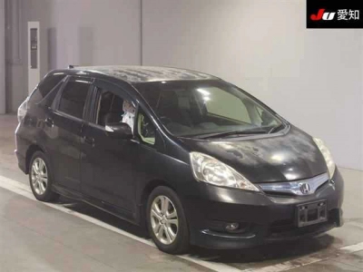 HONDA FIT SHUTTLE