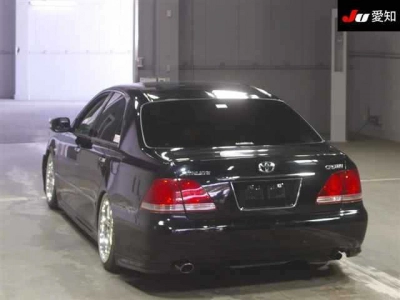 TOYOTA CROWN ATHLETE