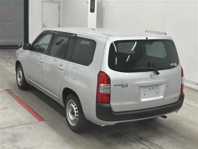MAZDA FAMILIA VAN