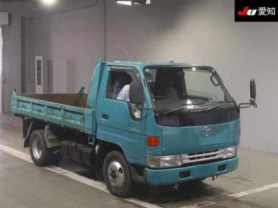 TOYOTA DYNA TRUCK