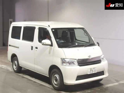 TOYOTA TOWN ACE VAN