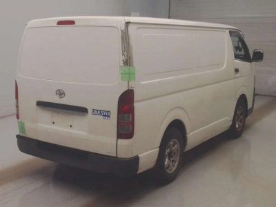 TOYOTA REGIUS VAN
