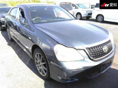 TOYOTA CROWN MAJESTA