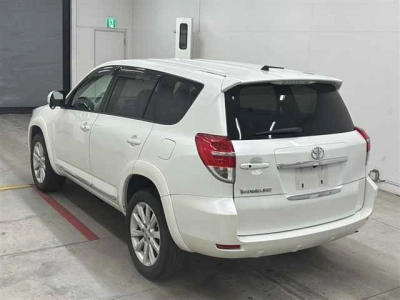 TOYOTA VANGUARD