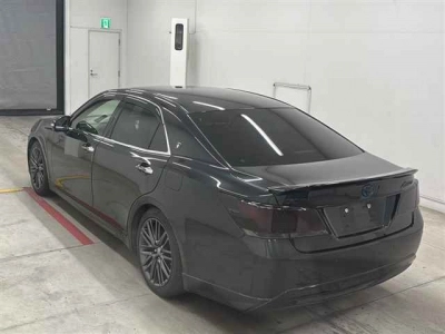 TOYOTA CROWN HYBRID