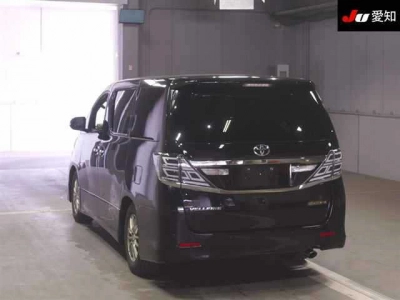TOYOTA VELLFIRE