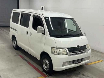 TOYOTA TOWN ACE VAN