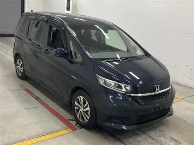 HONDA FREED HYBRID