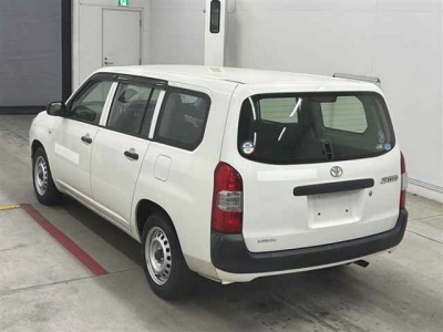 TOYOTA SUCCEED VAN