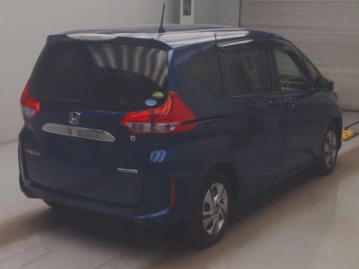 HONDA FREED HYBRID
