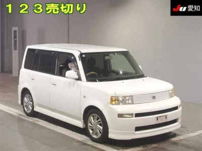 TOYOTA BB