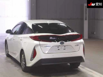 TOYOTA PRIUS PHV