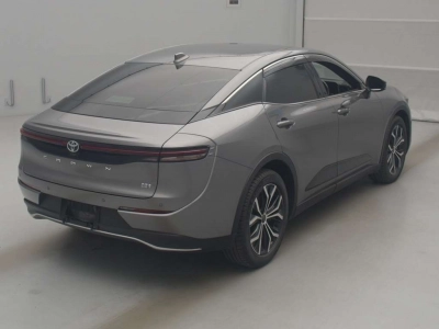 TOYOTA CROWN CROSSOVER