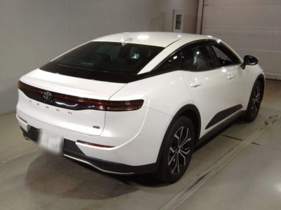 TOYOTA CROWN CROSSOVER
