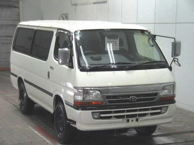 TOYOTA HIACE VAN