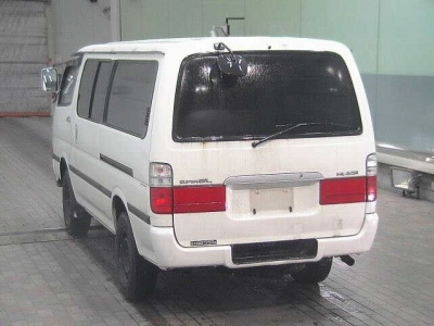 TOYOTA HIACE VAN
